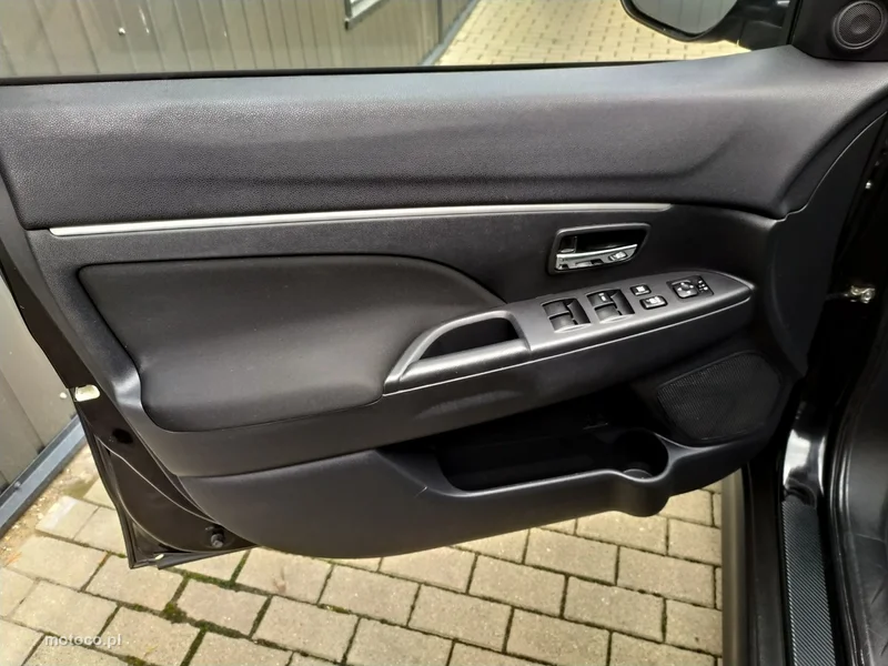 Mitsubishi ASX 13
