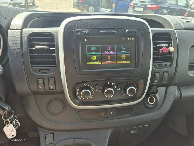 Renault Trafic 10