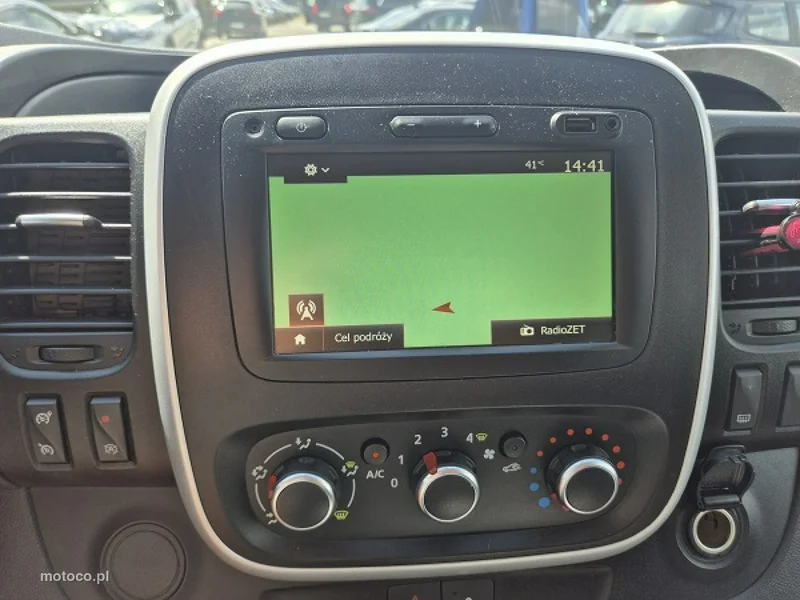 Renault Trafic 12