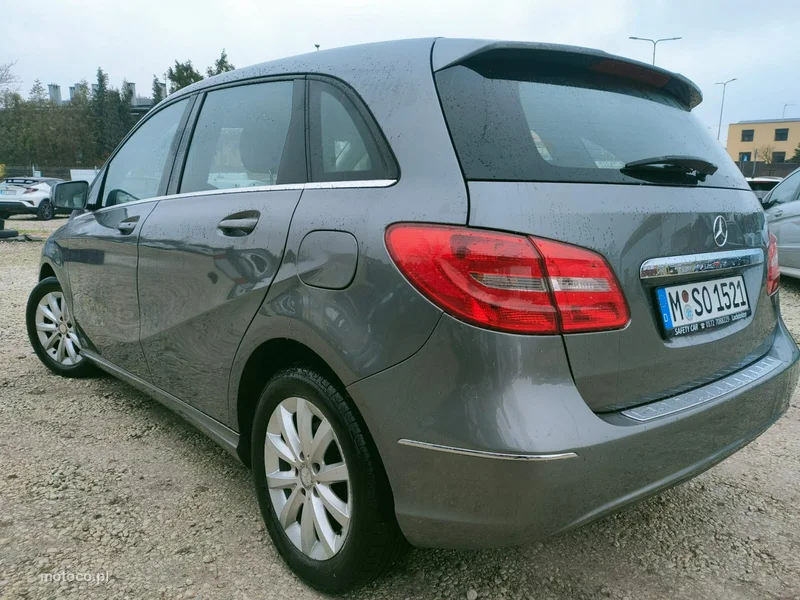 Mercedes-Benz Klasa B W246 B 180 3