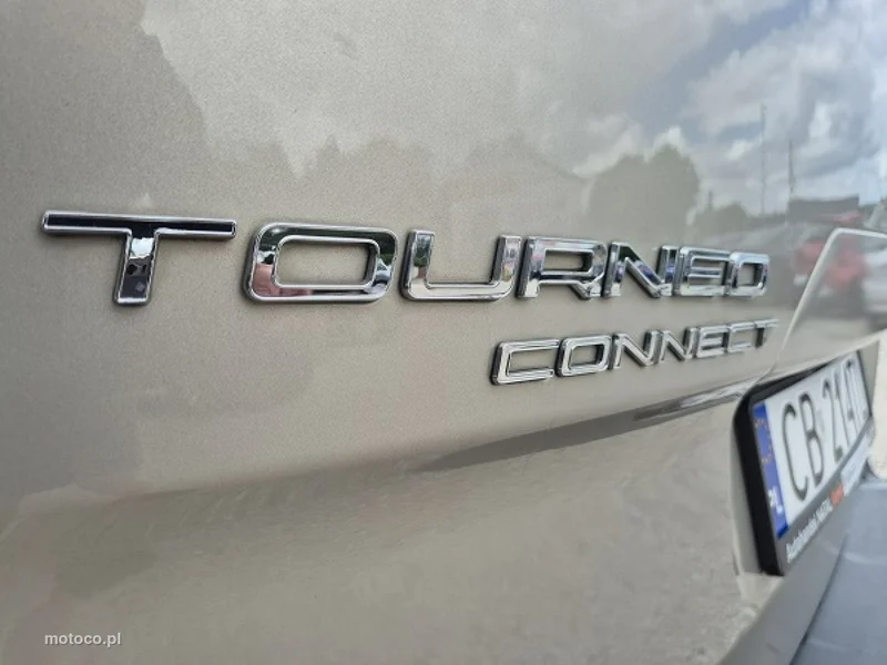 Ford Grand Tourneo Connect 11