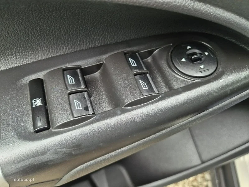 Ford Grand Tourneo Connect 23
