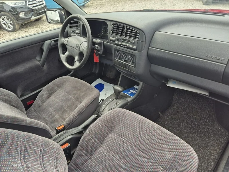 Volkswagen Vento 11