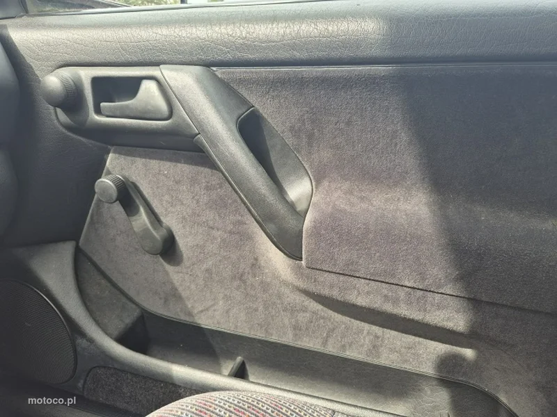 Volkswagen Vento 13