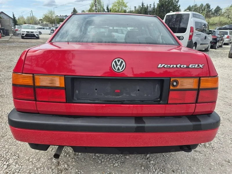 Volkswagen Vento 3