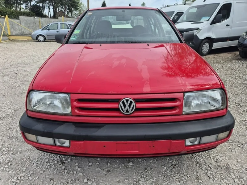 Volkswagen Vento 4