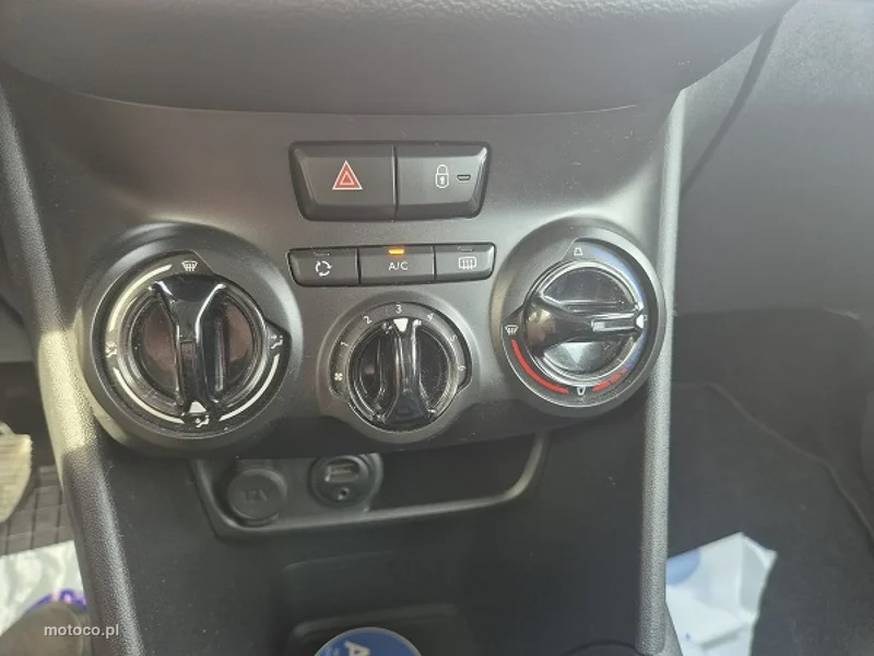 Peugeot 208 18