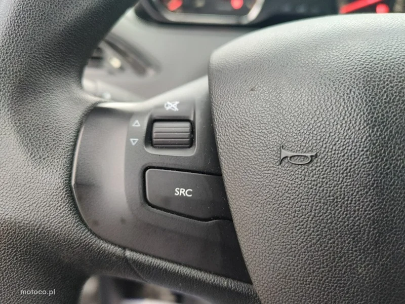 Peugeot 208 19