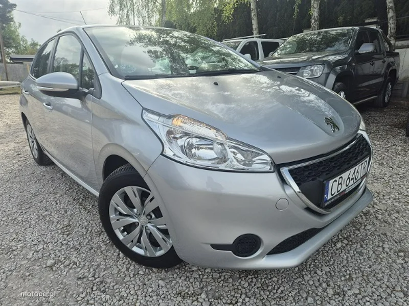Peugeot 208 5