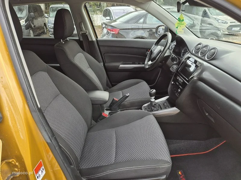 Suzuki Vitara 16