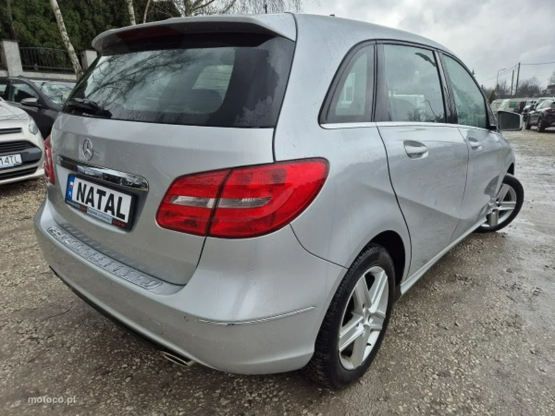 Mercedes-Benz Klasa B W246 B 180 2