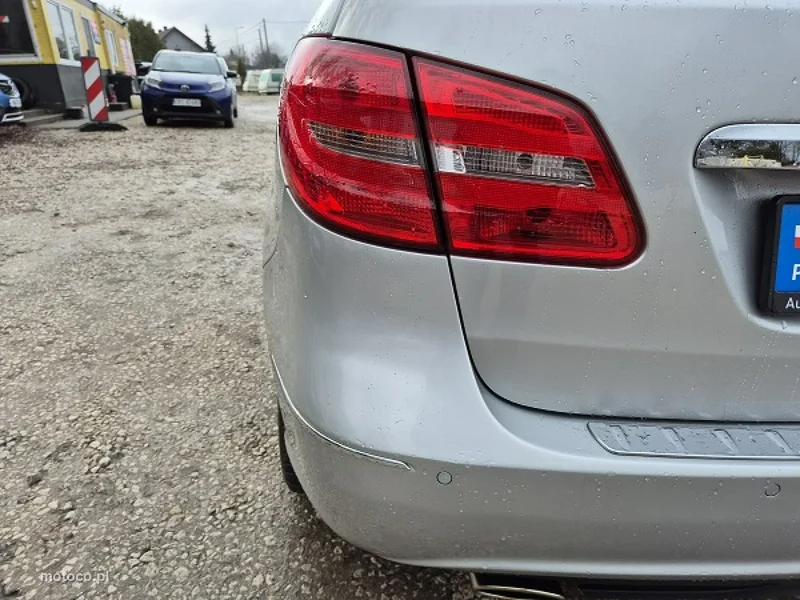 Mercedes-Benz Klasa B W246 B 180 9