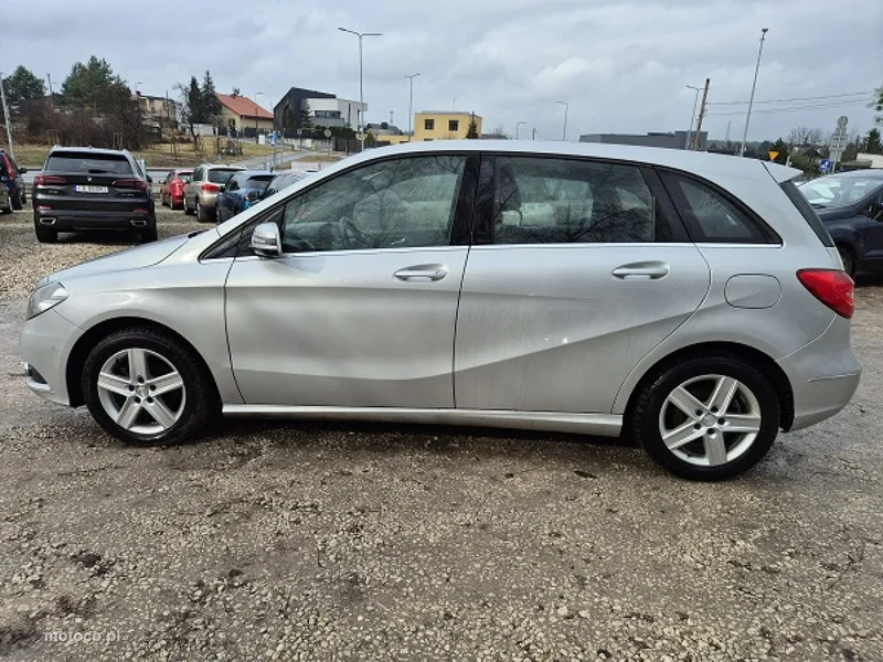 Mercedes-Benz Klasa B W246 B 180 10