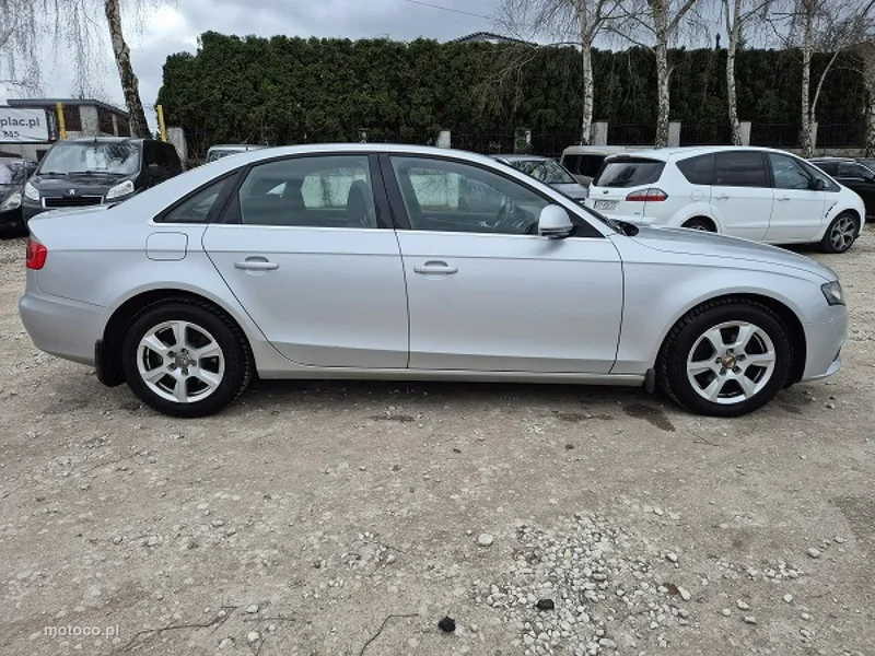 Audi A4 B8 11