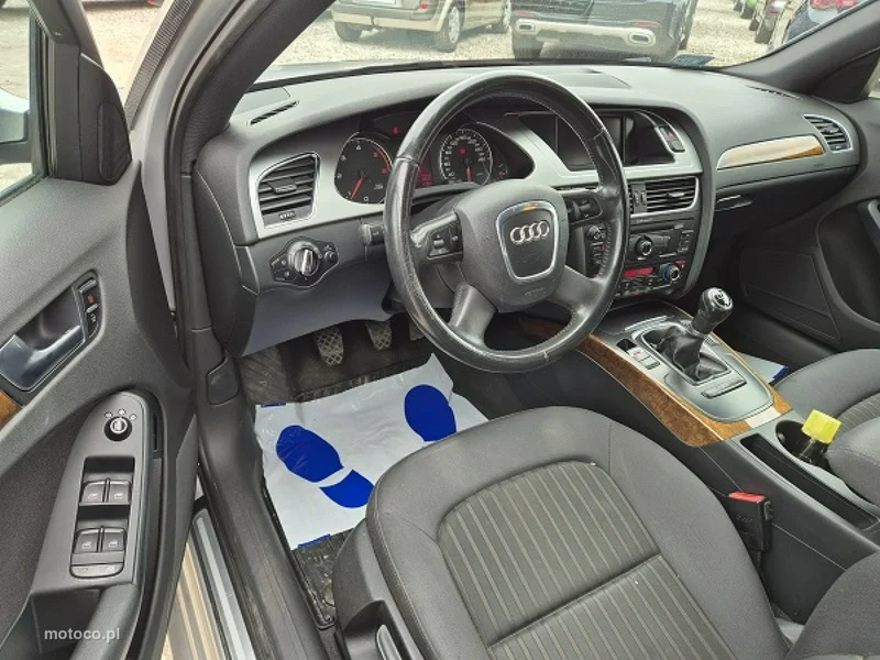 Audi A4 B8 12