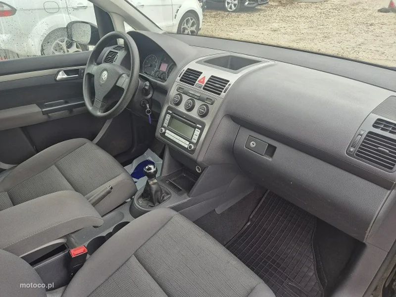 Volkswagen Touran 1T 14