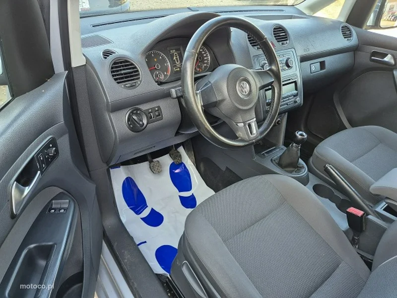 Volkswagen Caddy III 18