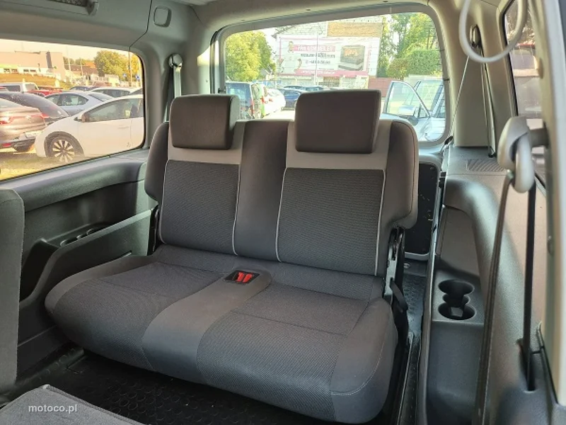 Volkswagen Caddy III 24