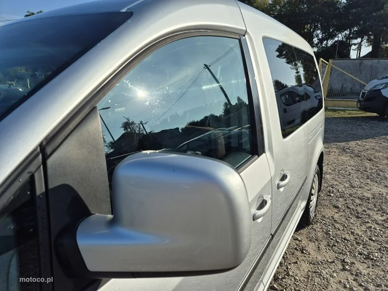 Volkswagen Caddy III 9