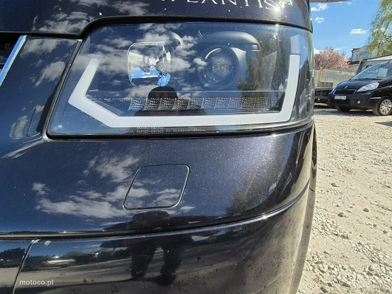 Volkswagen Multivan 9