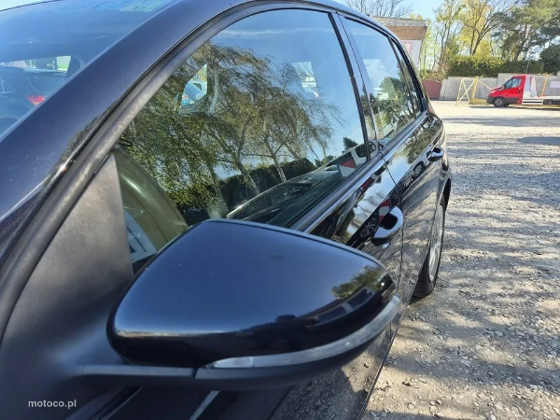 Volkswagen Golf VI 8