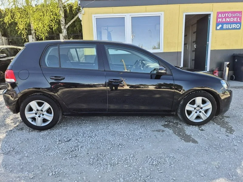 Volkswagen Golf VI 10