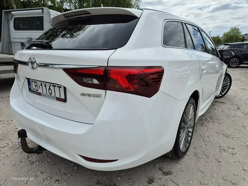 Toyota Avensis T27 2