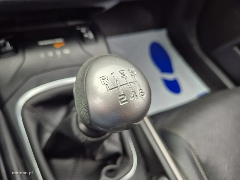 Toyota Avensis T27 34