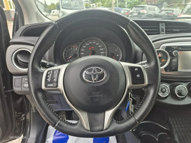 Toyota Yaris XP130 17