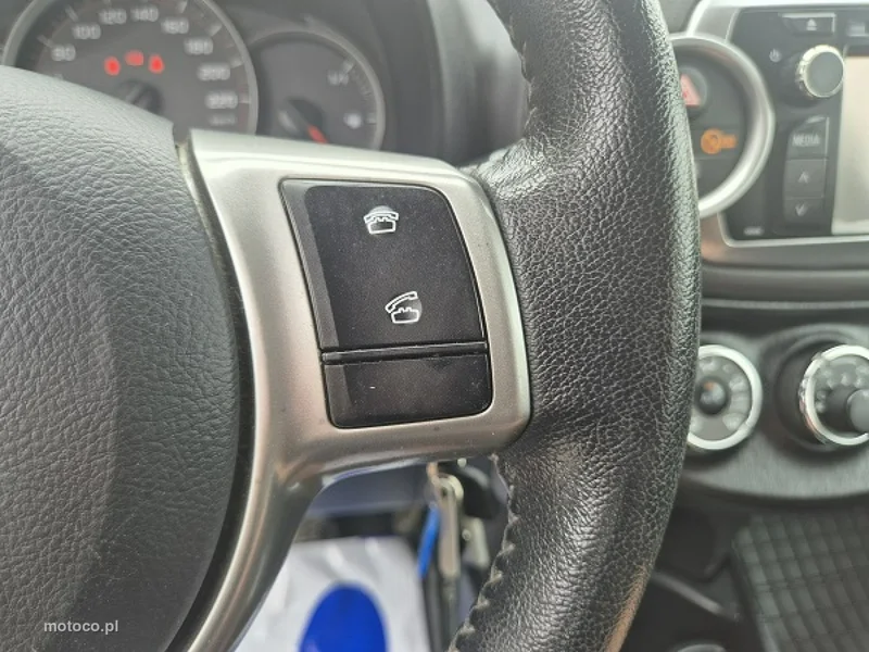 Toyota Yaris XP130 19