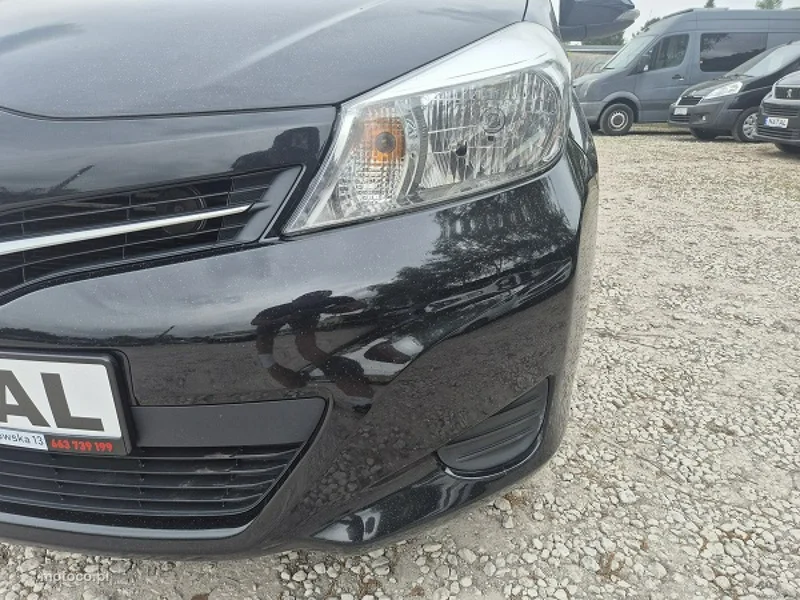 Toyota Yaris XP130 7