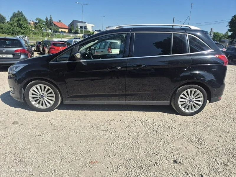 Ford Grand C-Max 13