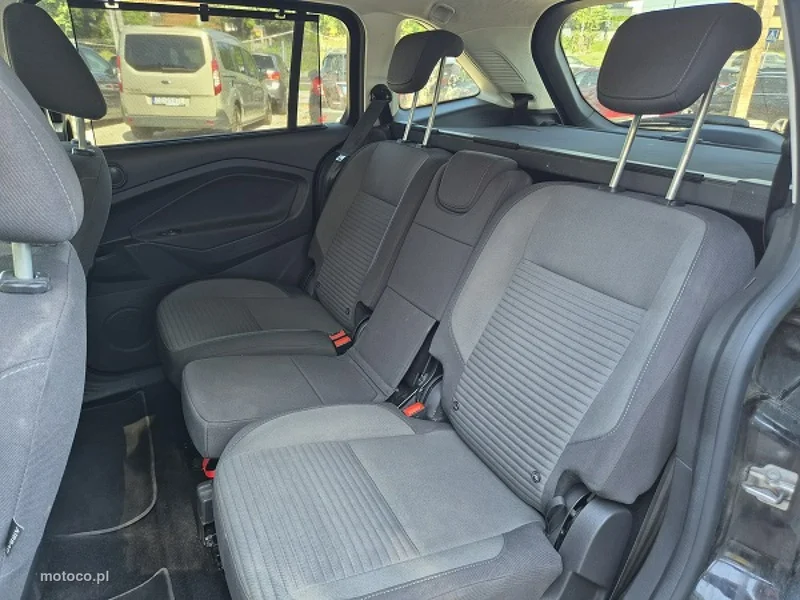 Ford Grand C-Max 25