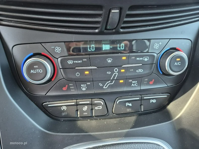 Ford Grand C-Max 37