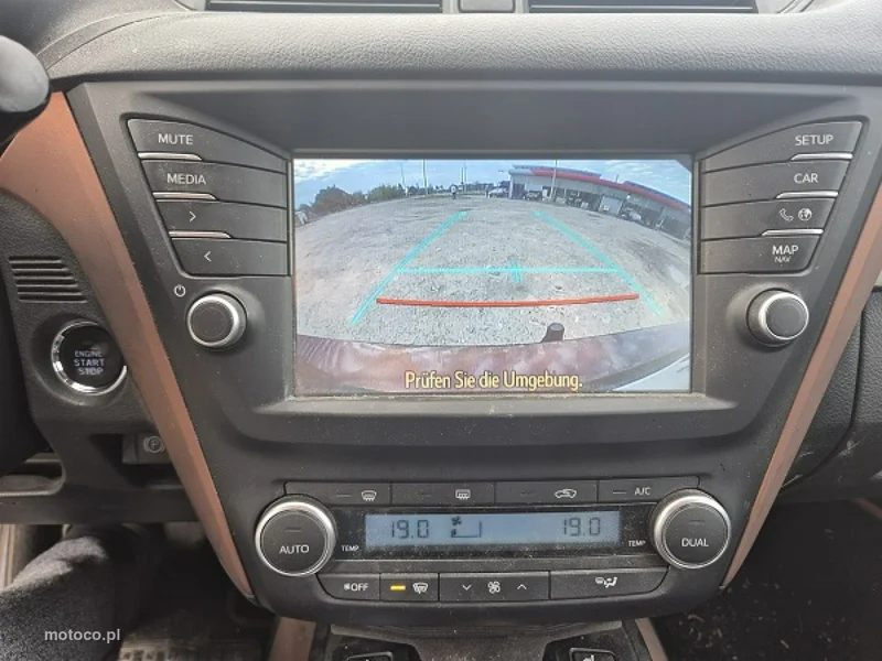 Toyota Avensis T27 8