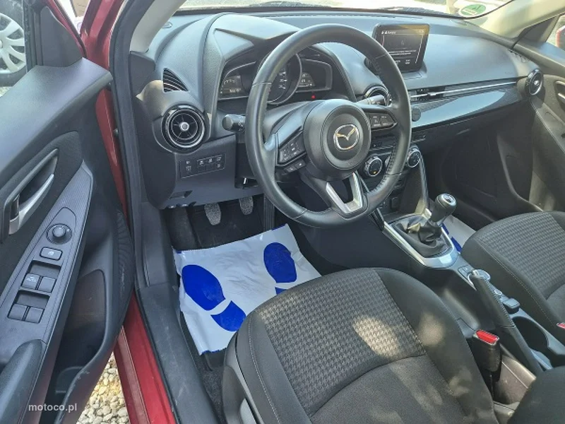 Mazda 2 13