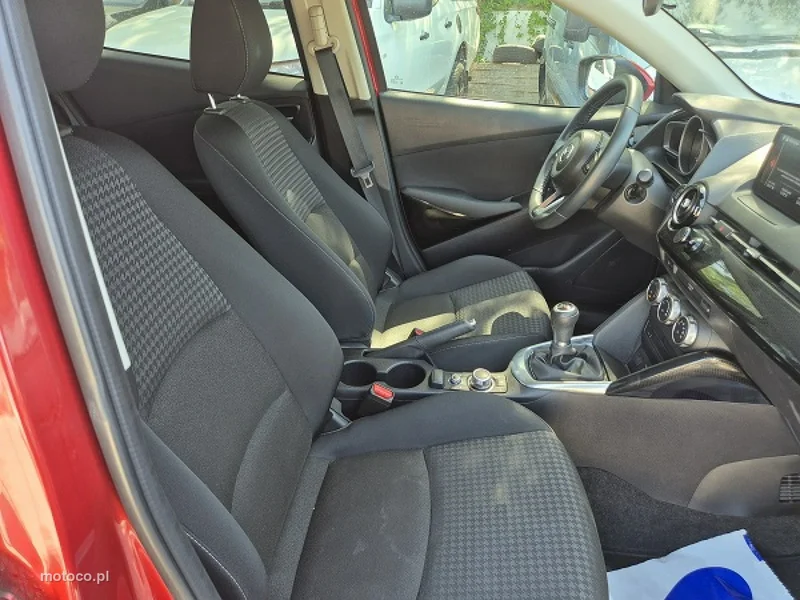 Mazda 2 15