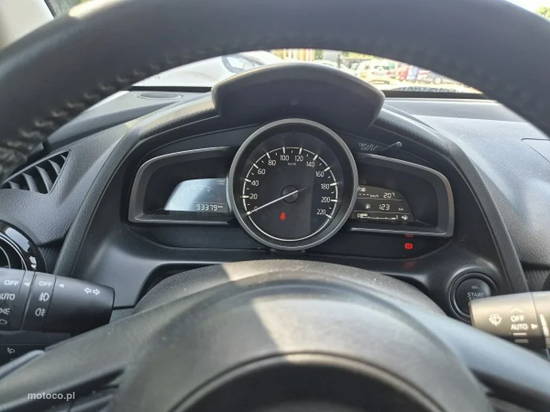 Mazda 2 23