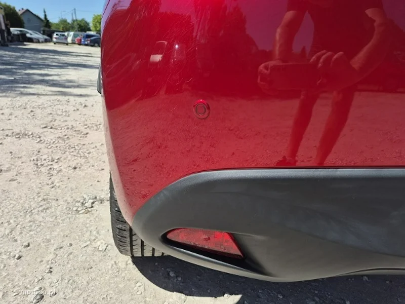 Mazda 2 10