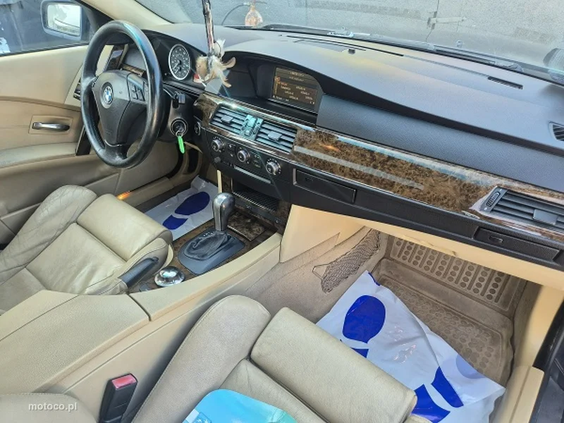 BMW Seria 5 E60 530 16