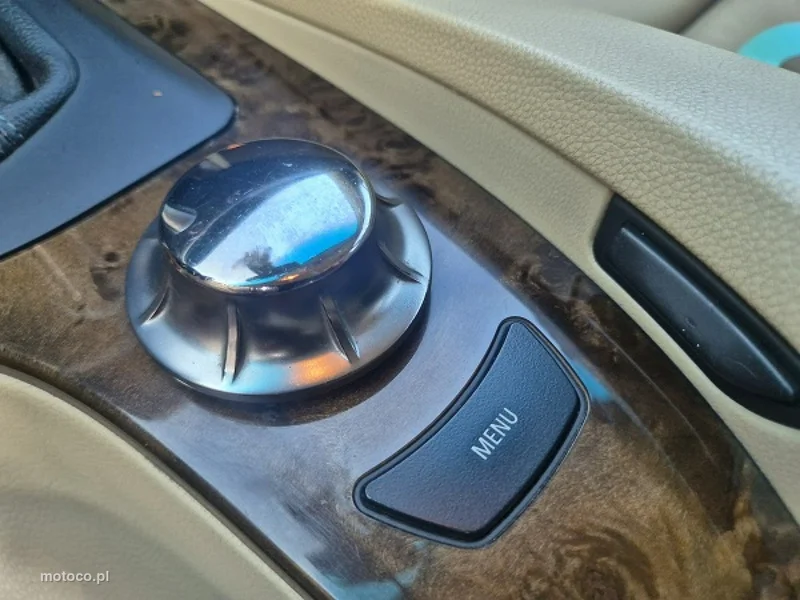 BMW Seria 5 E60 530 33