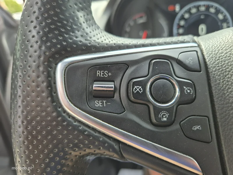 Opel Insignia A 17