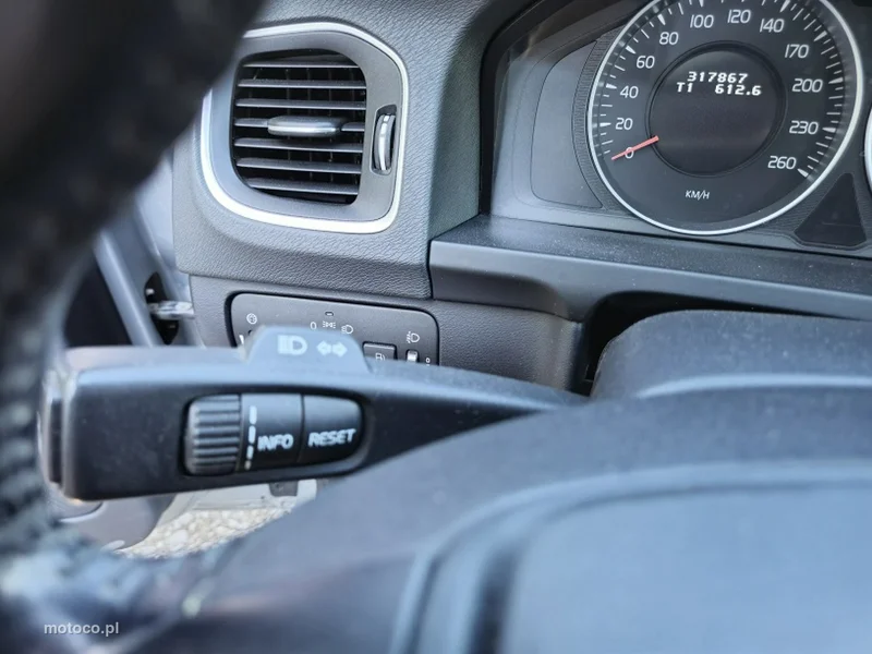 Volvo S60 24