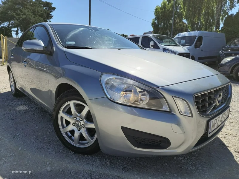 Volvo S60 5