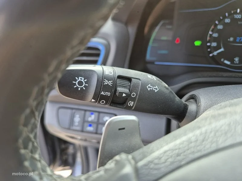 Hyundai IONIQ 28