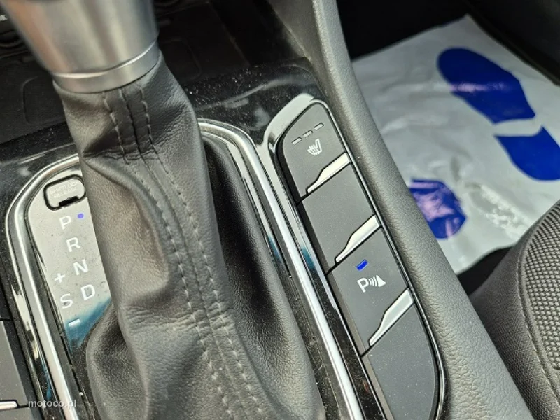 Hyundai IONIQ 36