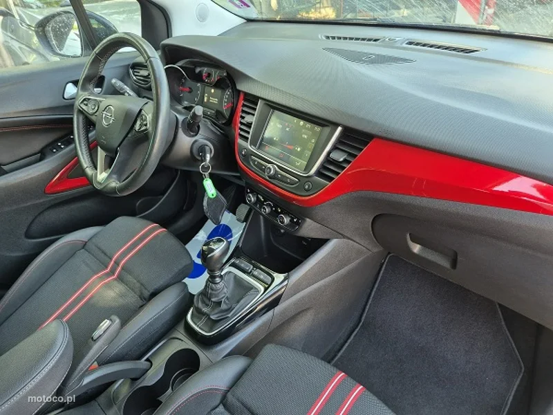Opel Crossland X 19