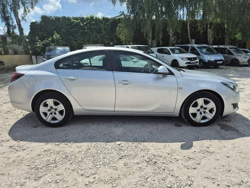 Opel Insignia A 10