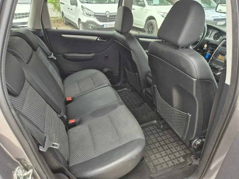 Mercedes-Benz Klasa B W246 B 180 14