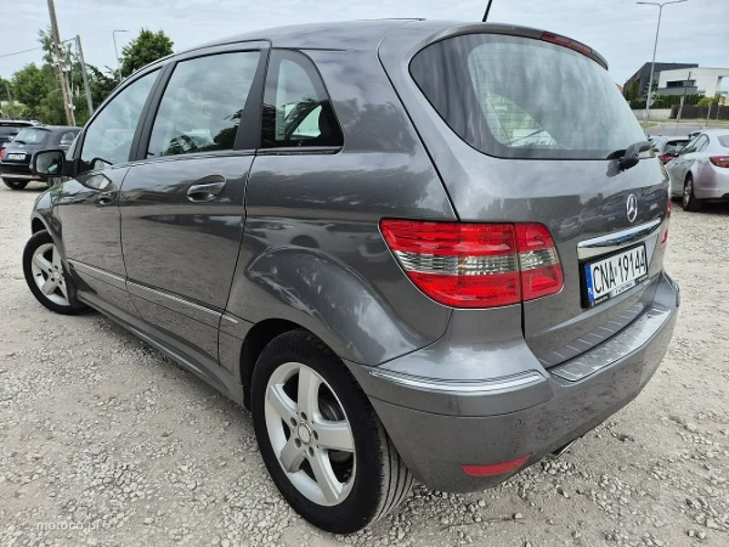 Mercedes-Benz Klasa B W246 B 180 4